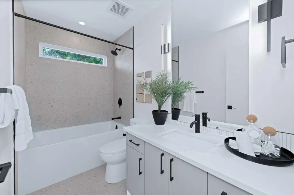 88 Cheyenne Crescent NW Calgary AB T2L0Z2