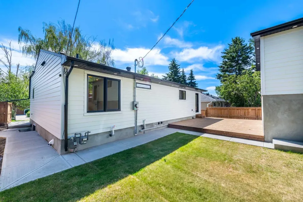 88 Cheyenne Crescent NW Calgary AB T2L0Z2