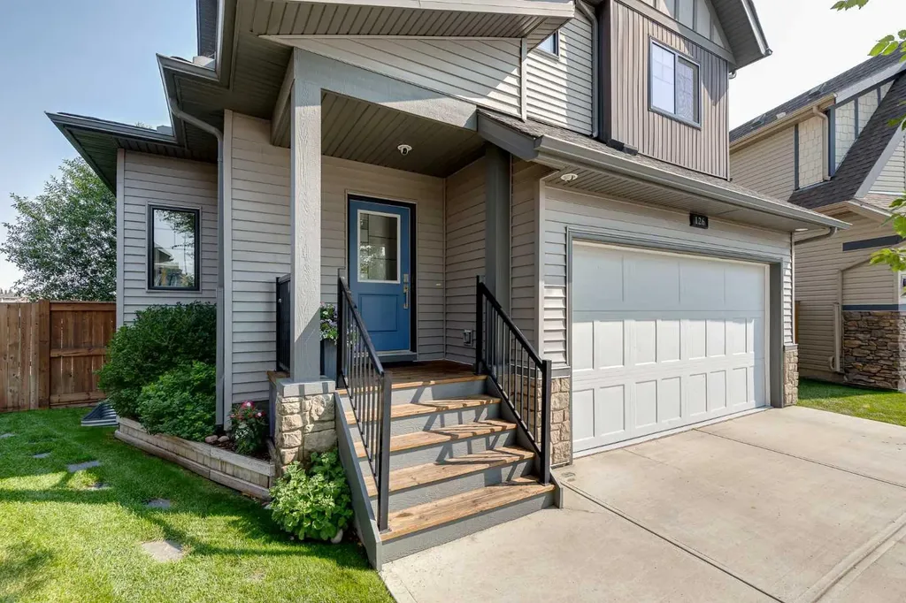 126 Reunion Landing NW Airdrie AB T4B 3W4