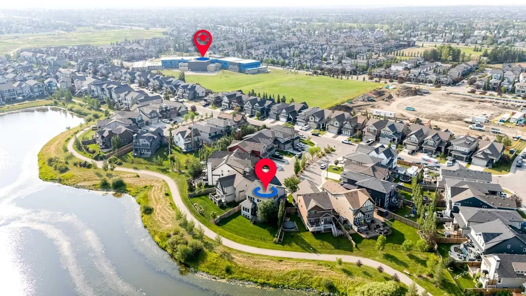 126 Reunion Landing NW Airdrie AB T4B 3W4