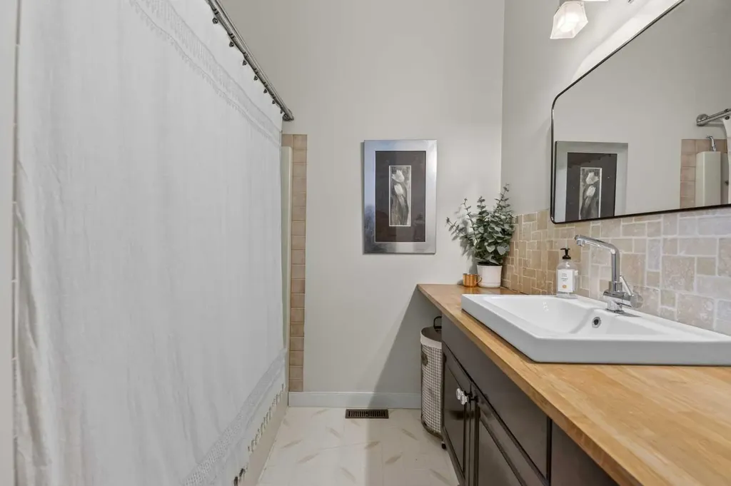 151 Balsam Crescent Olds AB T4H 1M4