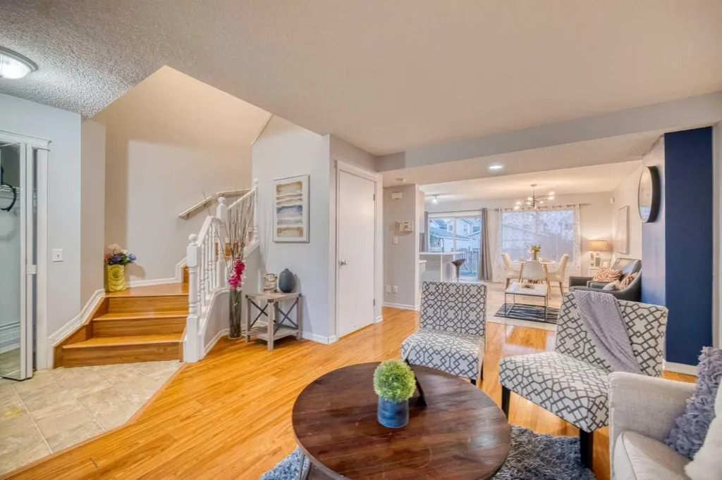 81 Prestwick Avenue SE Calgary AB T2Z 3W7
