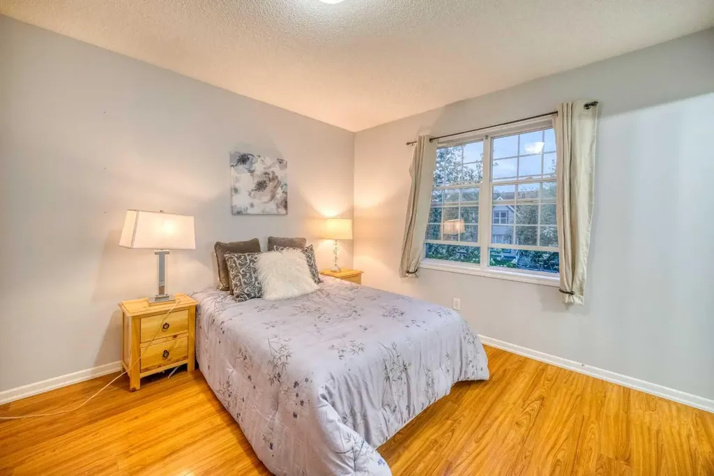 81 Prestwick Avenue SE Calgary AB T2Z 3W7
