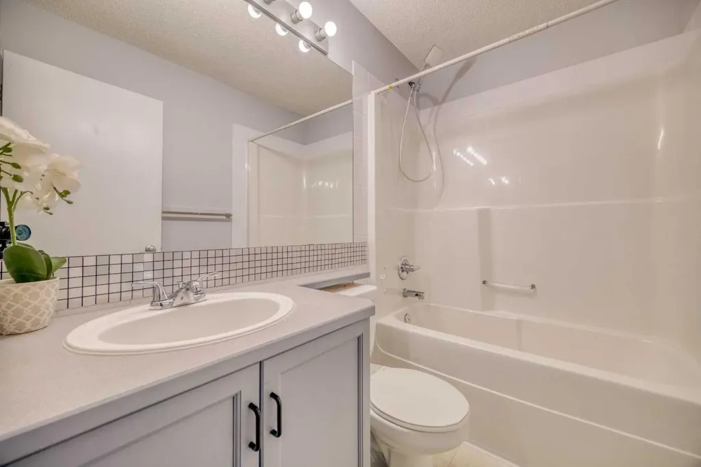 81 Prestwick Avenue SE Calgary AB T2Z 3W7