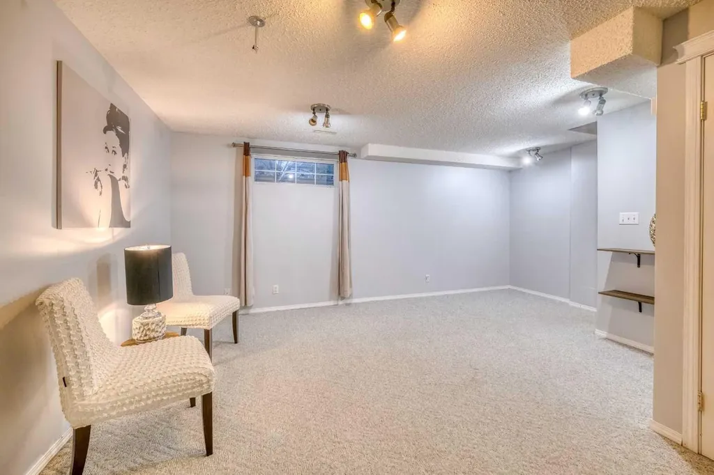 81 Prestwick Avenue SE Calgary AB T2Z 3W7