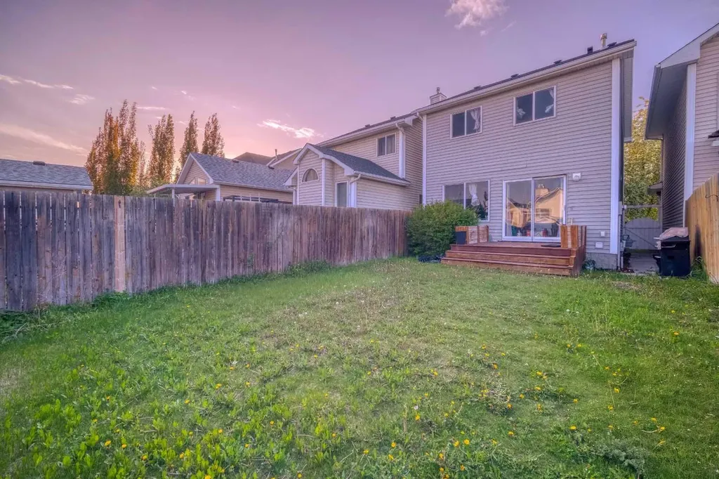81 Prestwick Avenue SE Calgary AB T2Z 3W7