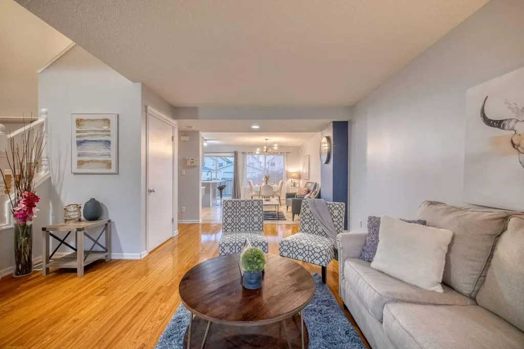 81 Prestwick Avenue SE Calgary AB T2Z 3W7
