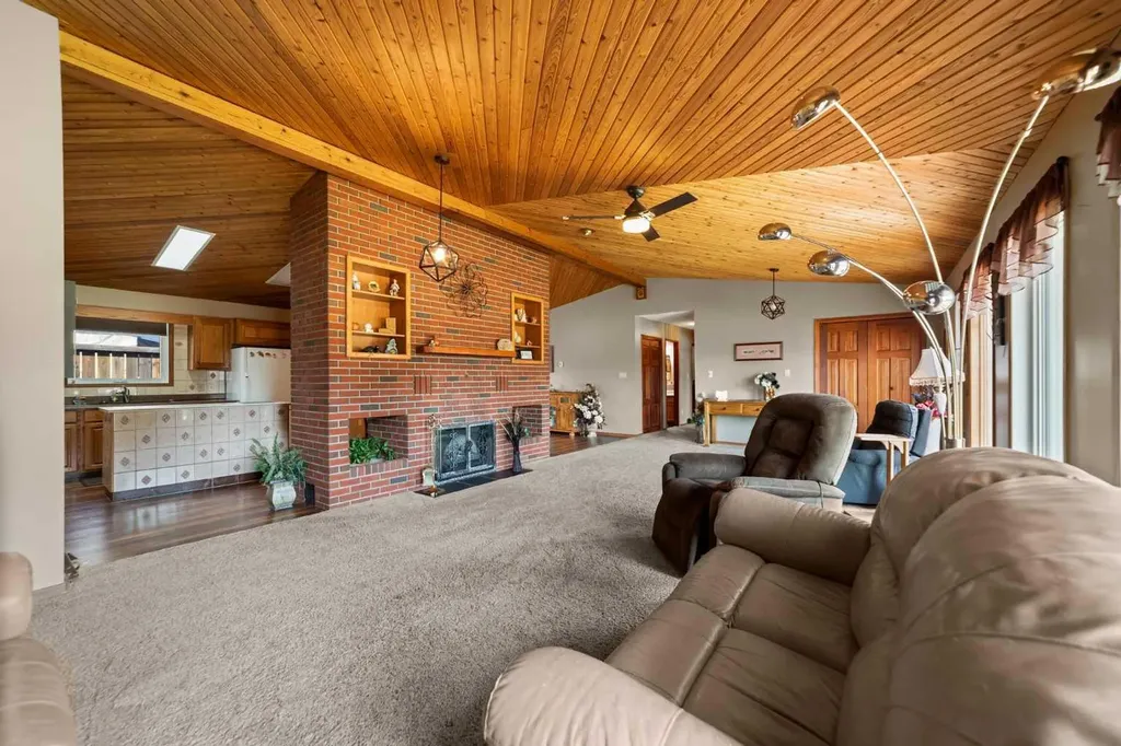 4901 52 Street Killam AB T0B 2L0