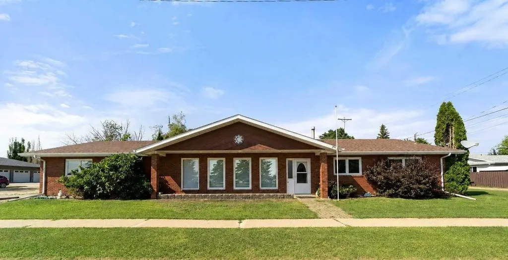4901 52 Street Killam AB T0B 2L0