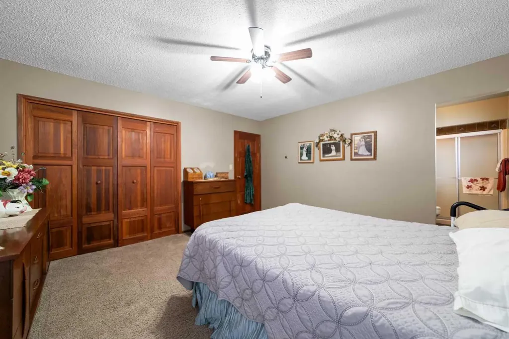 4901 52 Street Killam AB T0B 2L0