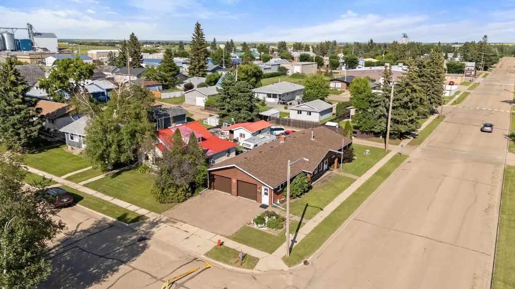 4901 52 Street Killam AB T0B 2L0