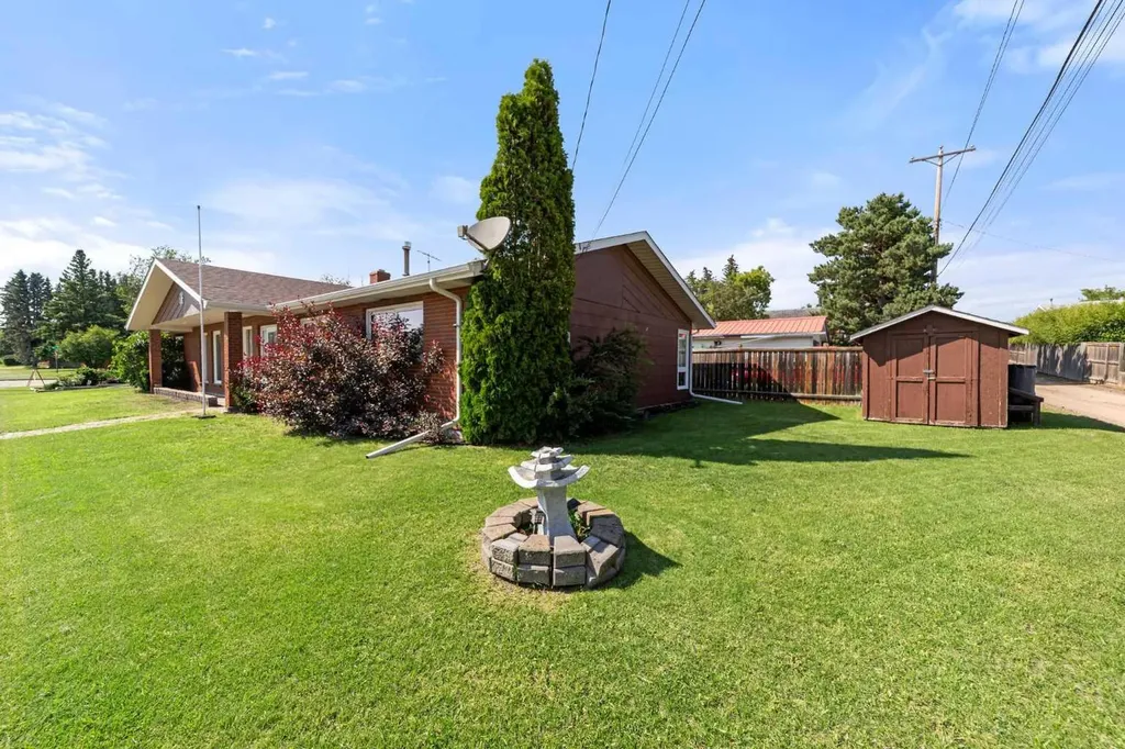 4901 52 Street Killam AB T0B 2L0