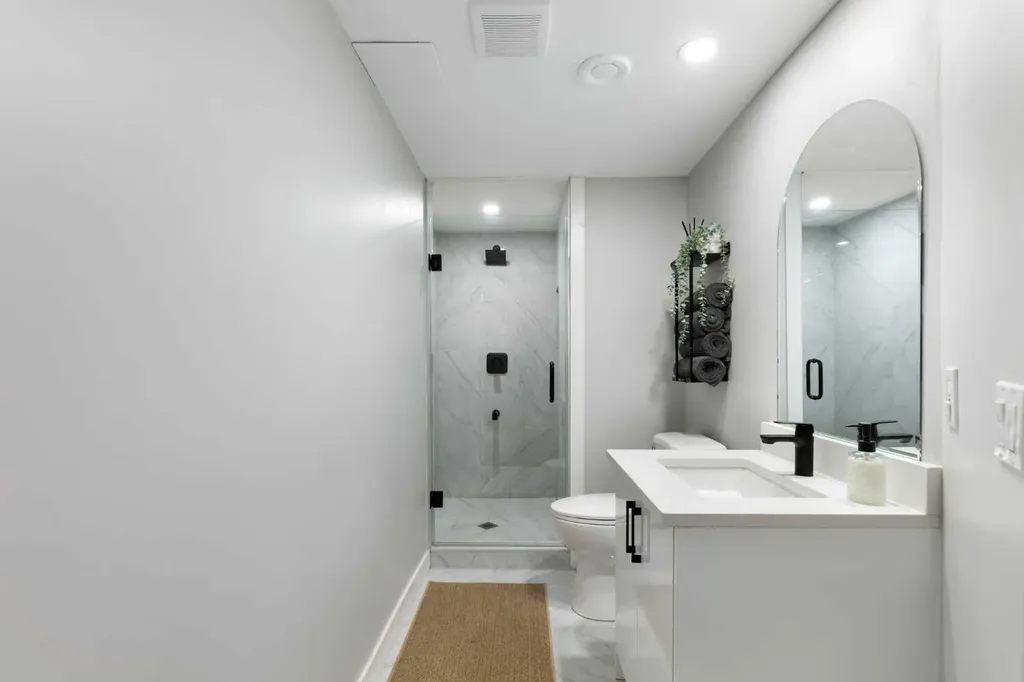 13 Somerset Park SW Calgary AB T2Y 3H3