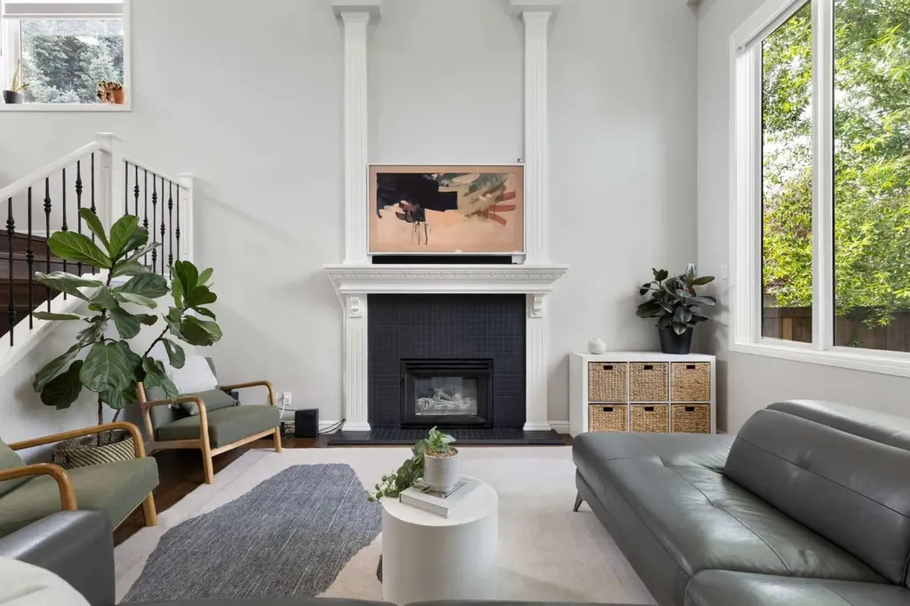 13 Somerset Park SW Calgary AB T2Y 3H3