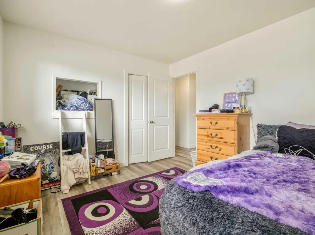 1109 Lakemount Boulevard S Lethbridge AB T1K 3S4