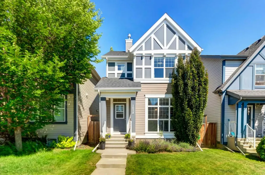 1058 New Brighton Park SE Calgary AB T2Z 0Y1