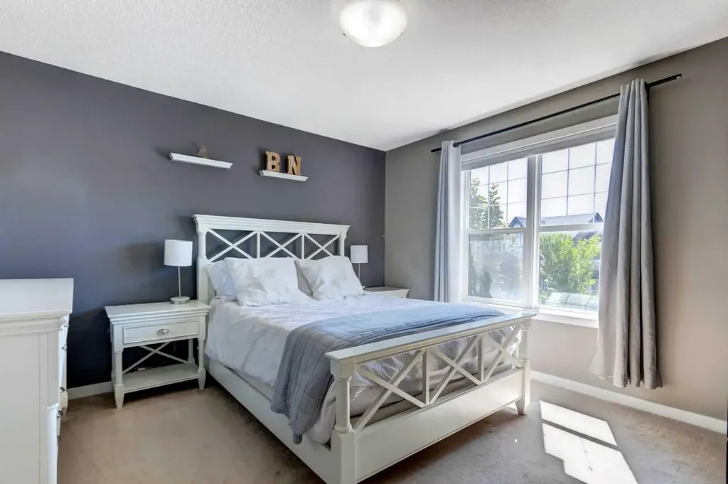 1058 New Brighton Park SE Calgary AB T2Z 0Y1