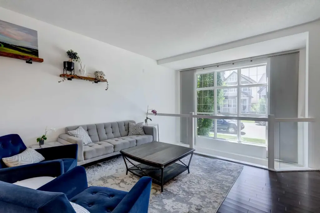1058 New Brighton Park SE Calgary AB T2Z 0Y1