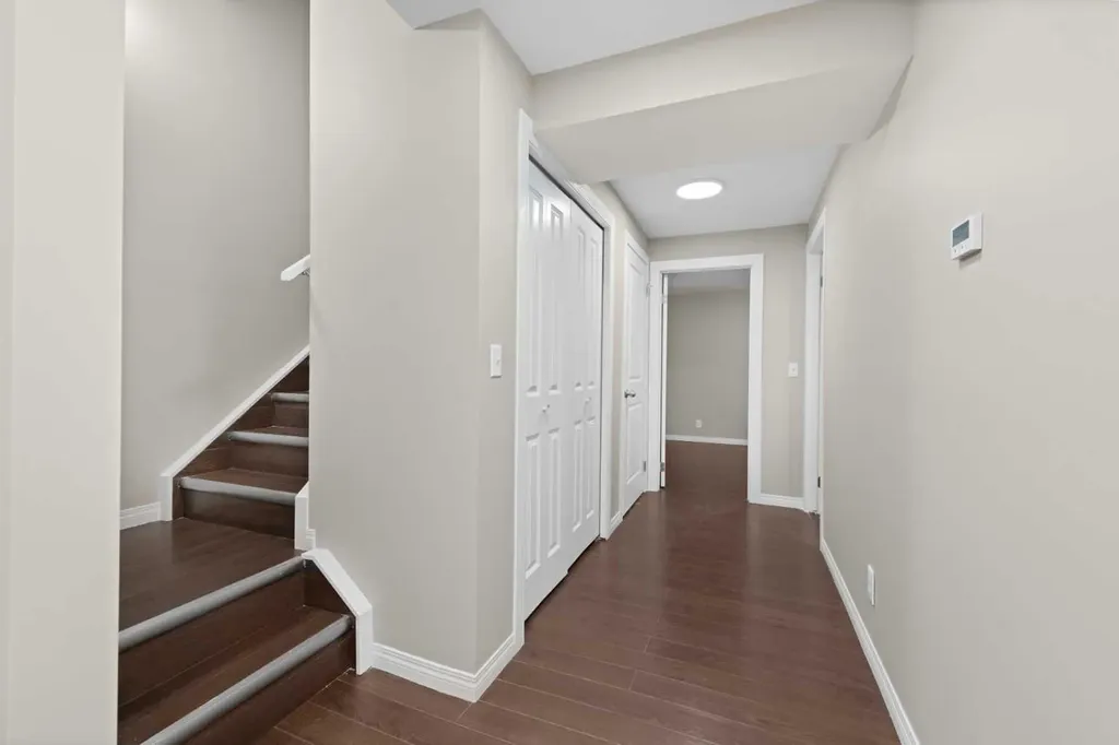 7 Panora Square NW Calgary AB T3P 1E5