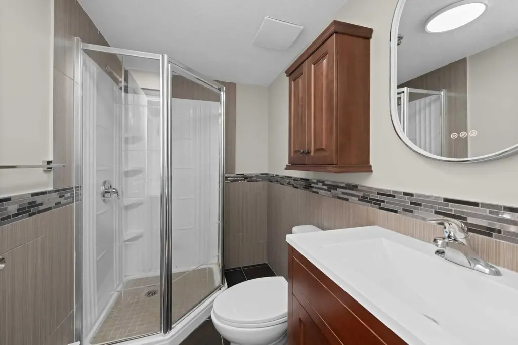 7 Panora Square NW Calgary AB T3P 1E5