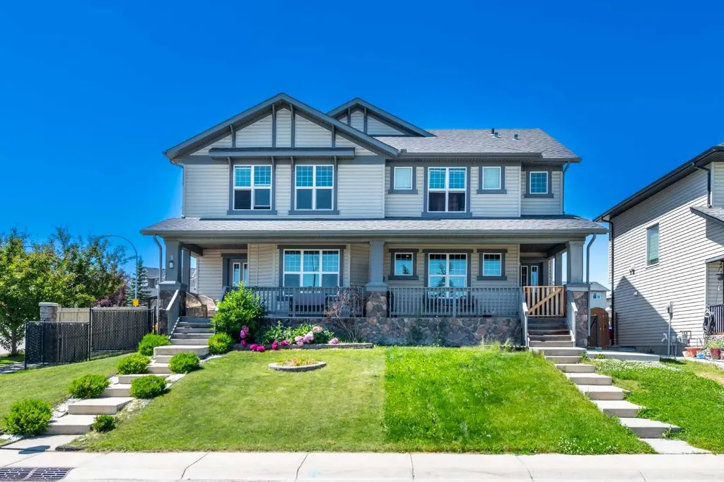 7 Panora Square NW Calgary AB T3P 1E5