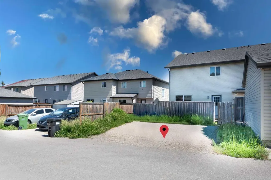 7 Panora Square NW Calgary AB T3P 1E5