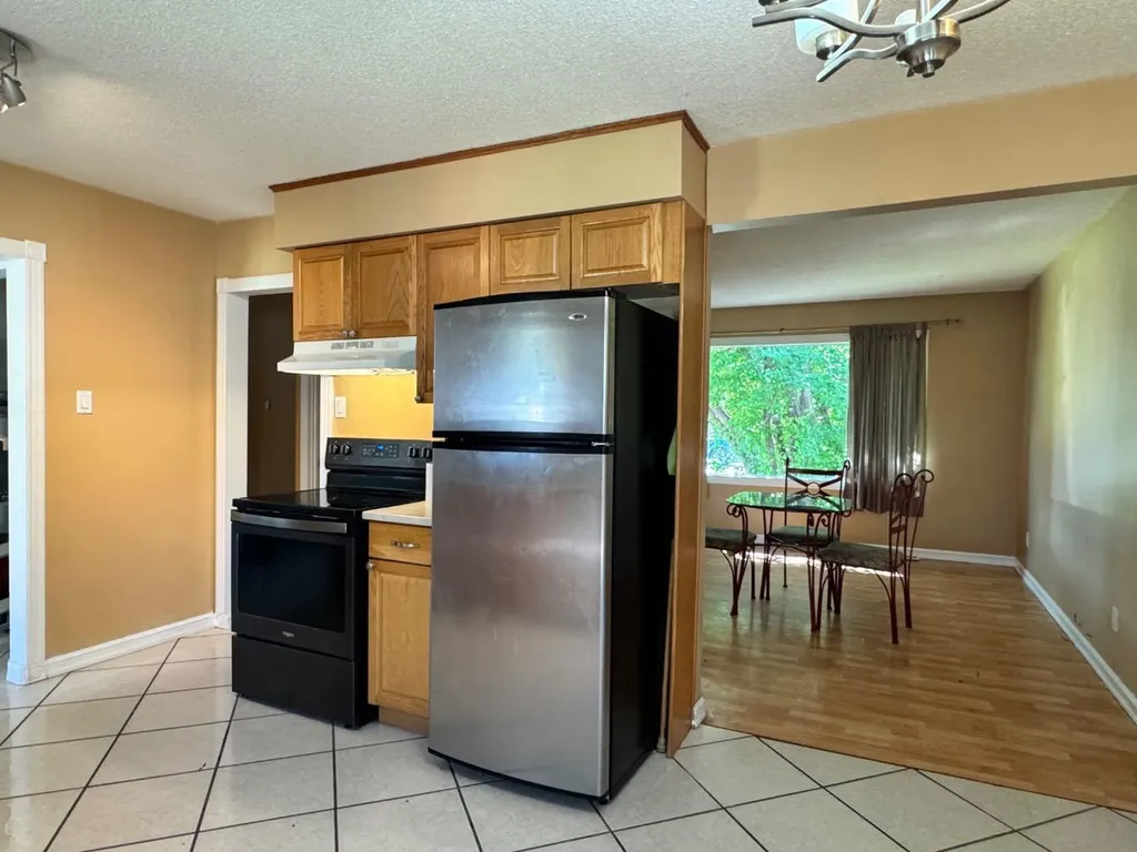 10809 95 Street Grande Prairie AB T8V 1Z6