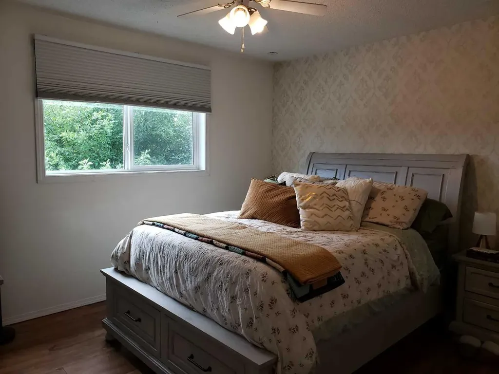 10213 106 Avenue Fairview AB T0H 1L0