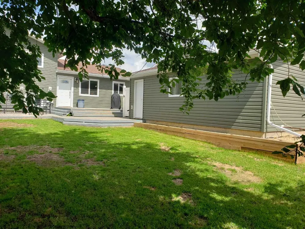 10213 106 Avenue Fairview AB T0H 1L0