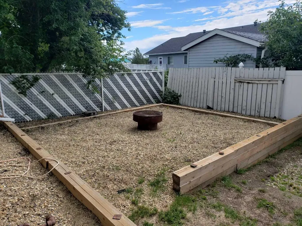 10213 106 Avenue Fairview AB T0H 1L0