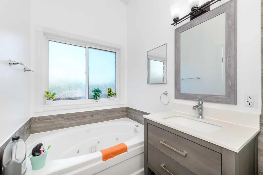 5 Citadel Hills Circle NW Calgary AB T3G 3V4