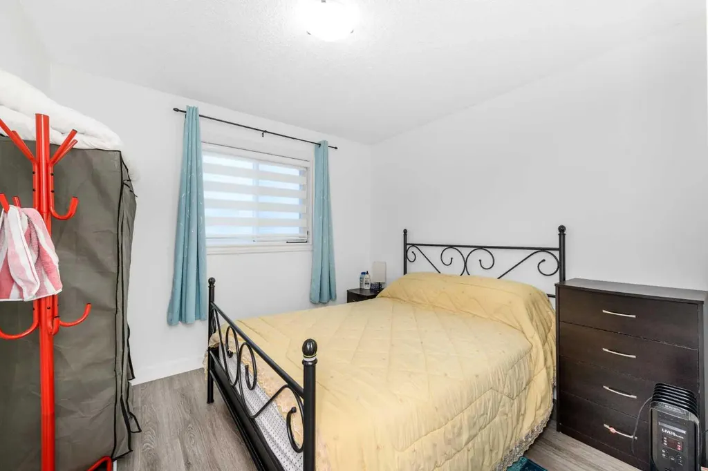 5 Citadel Hills Circle NW Calgary AB T3G 3V4