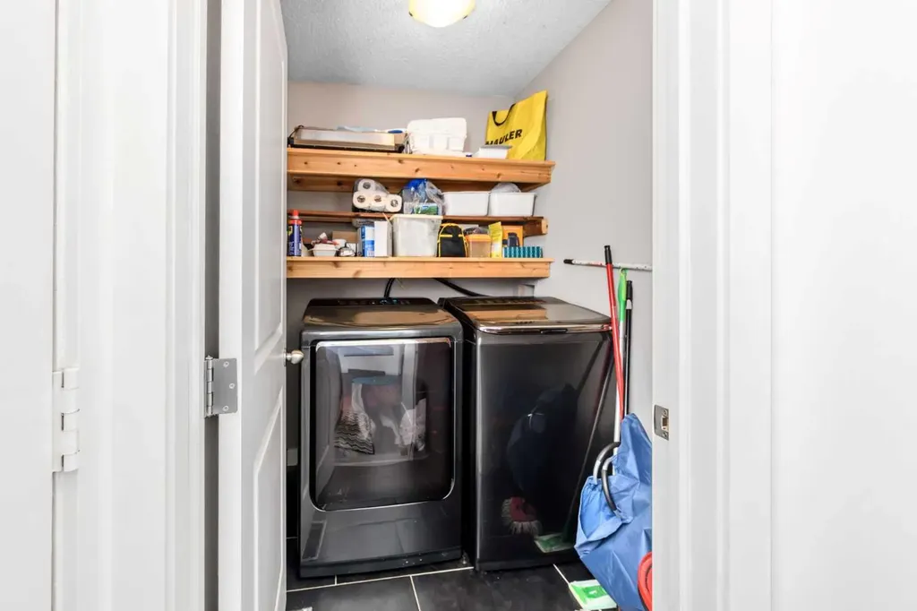 5 Citadel Hills Circle NW Calgary AB T3G 3V4