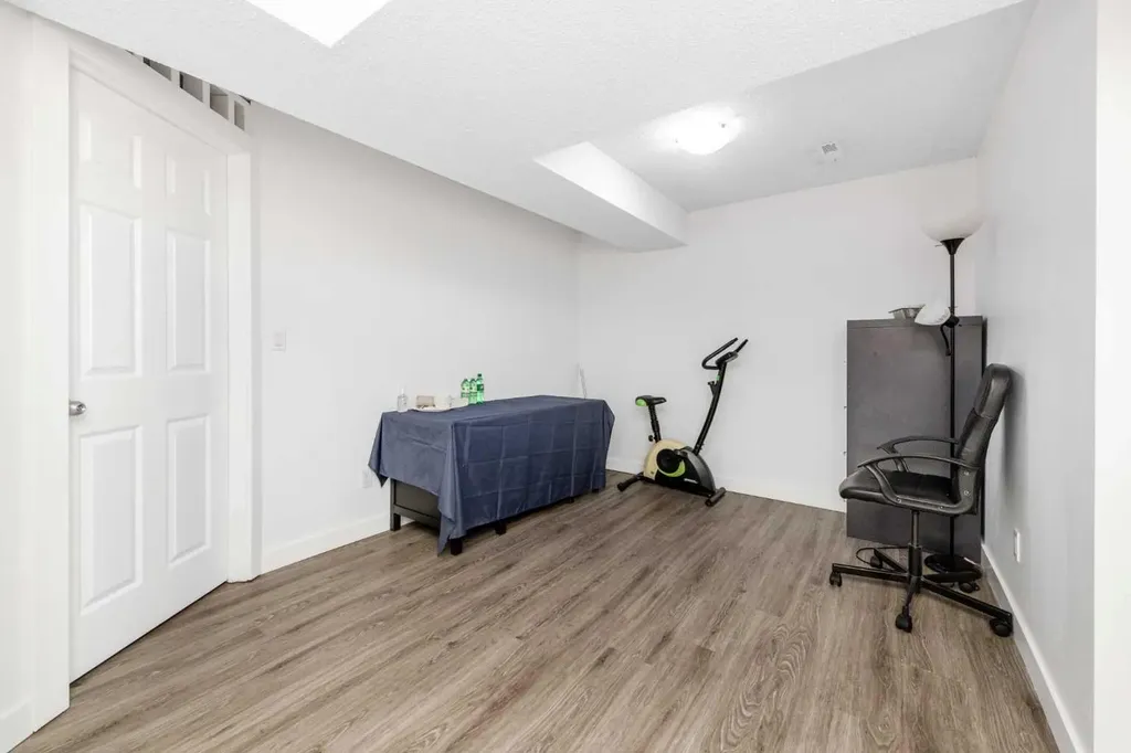 5 Citadel Hills Circle NW Calgary AB T3G 3V4