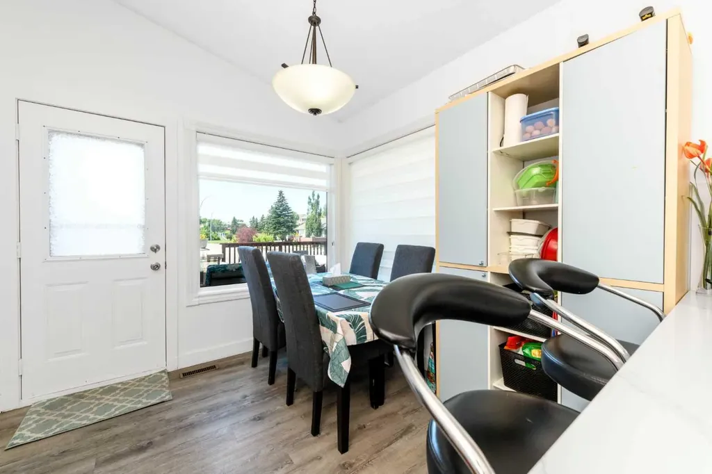 5 Citadel Hills Circle NW Calgary AB T3G 3V4