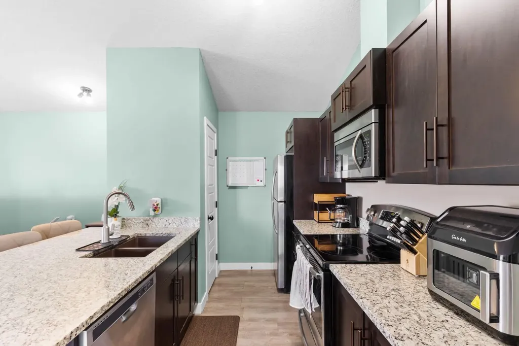 2781 Chinook Winds Drive Airdrie AB T4B 3S5