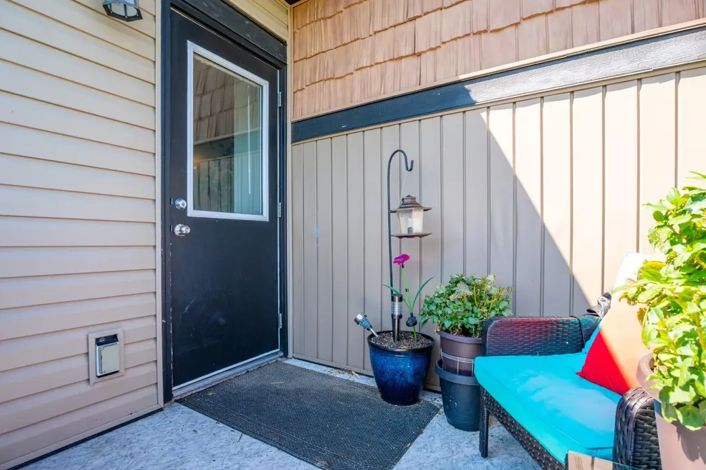 2781 Chinook Winds Drive Airdrie AB T4B 3S5