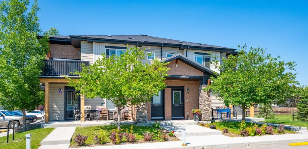 2781 Chinook Winds Drive Airdrie AB T4B 3S5
