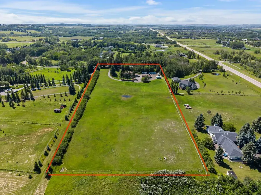 242034 36 Street E Rural Foothills County AB T1S3P9