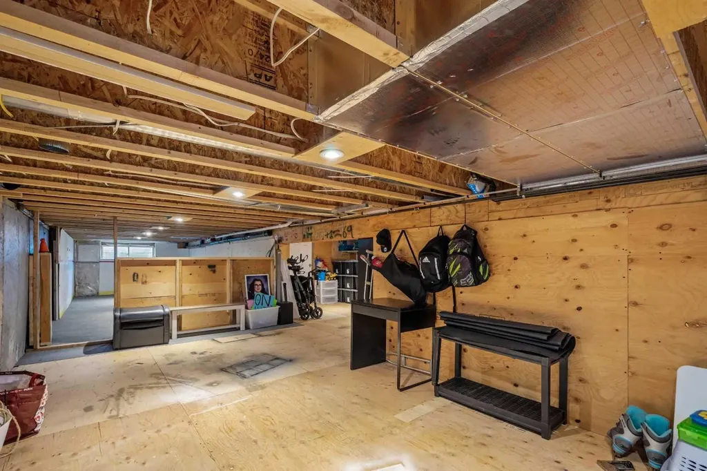 242034 36 Street E Rural Foothills County AB T1S3P9