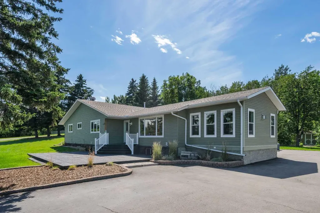 242034 36 Street E Rural Foothills County AB T1S3P9
