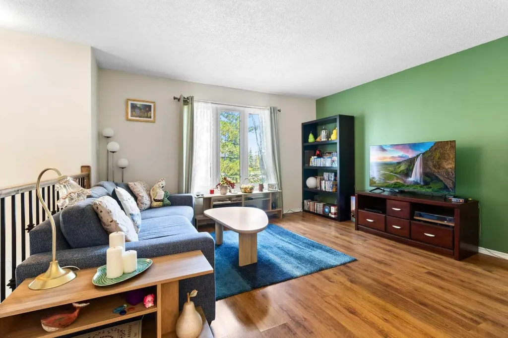 5 Mccullough Crescent Red Deer AB T8H 0J8