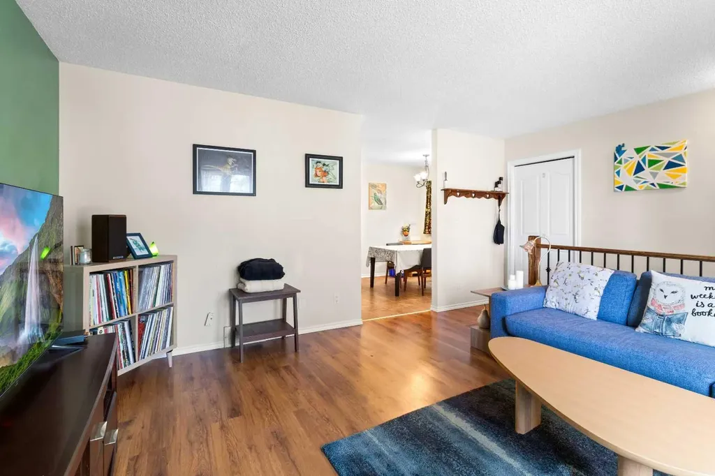 5 Mccullough Crescent Red Deer AB T8H 0J8