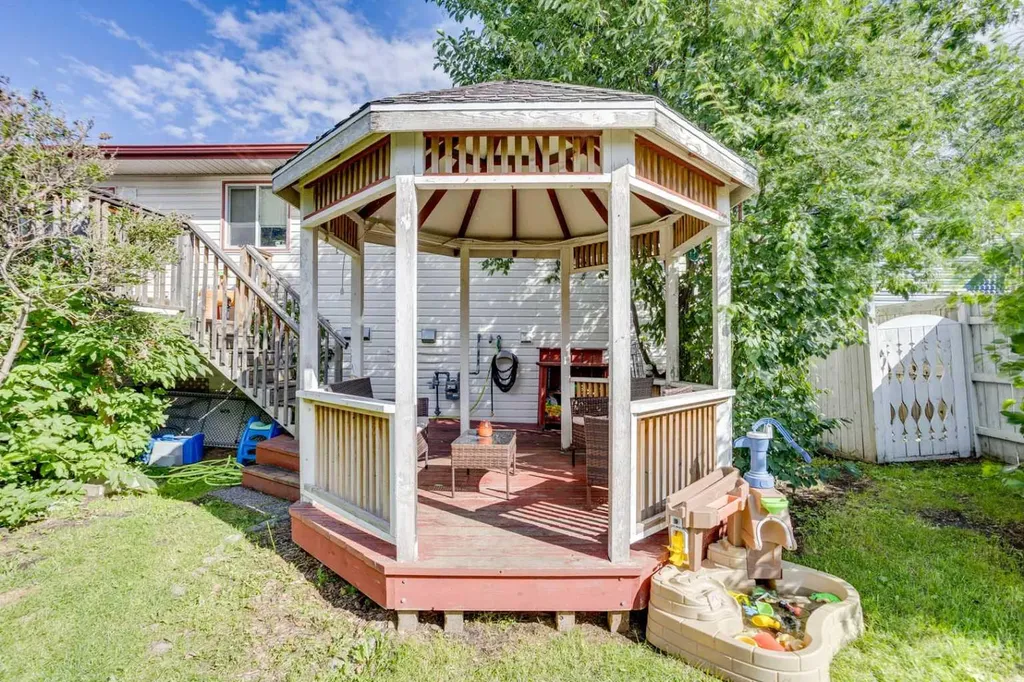193 Blanchett Road Fort Mcmurray AB T9K 2H3