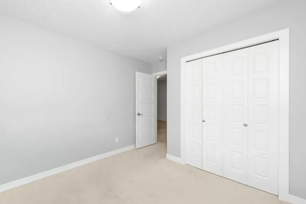 226 Ambleton Drive NW Calgary AB T3P1W7