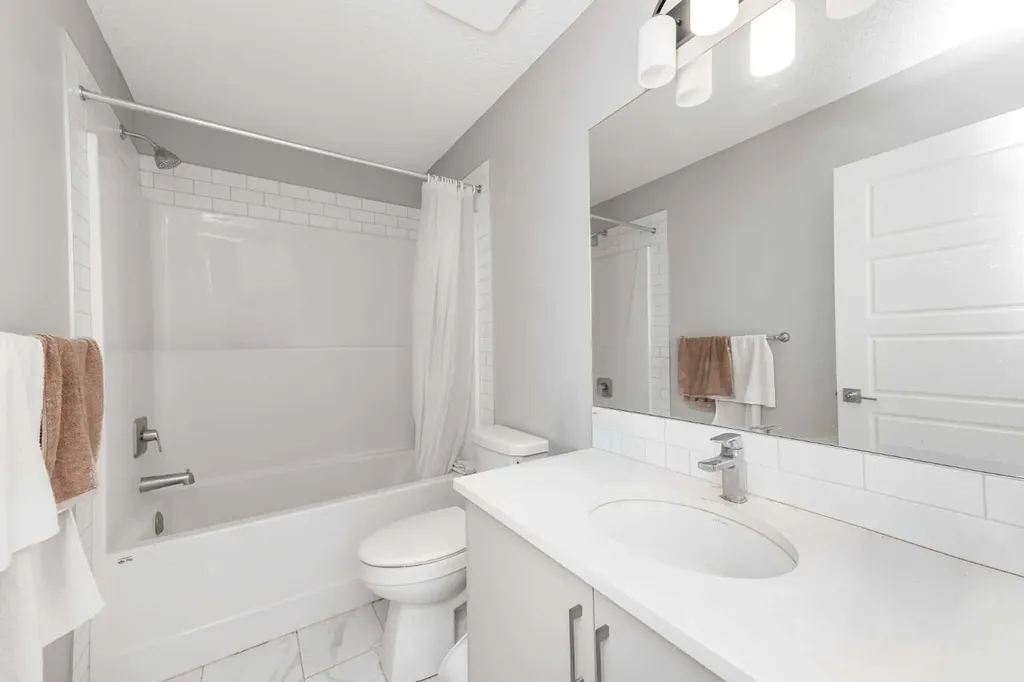 226 Ambleton Drive NW Calgary AB T3P1W7