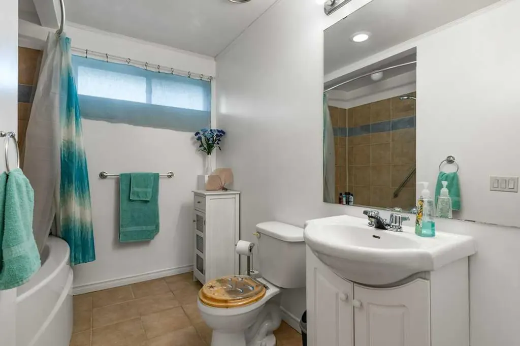 39 Maryvale Crescent NE Calgary AB T2A 2V5