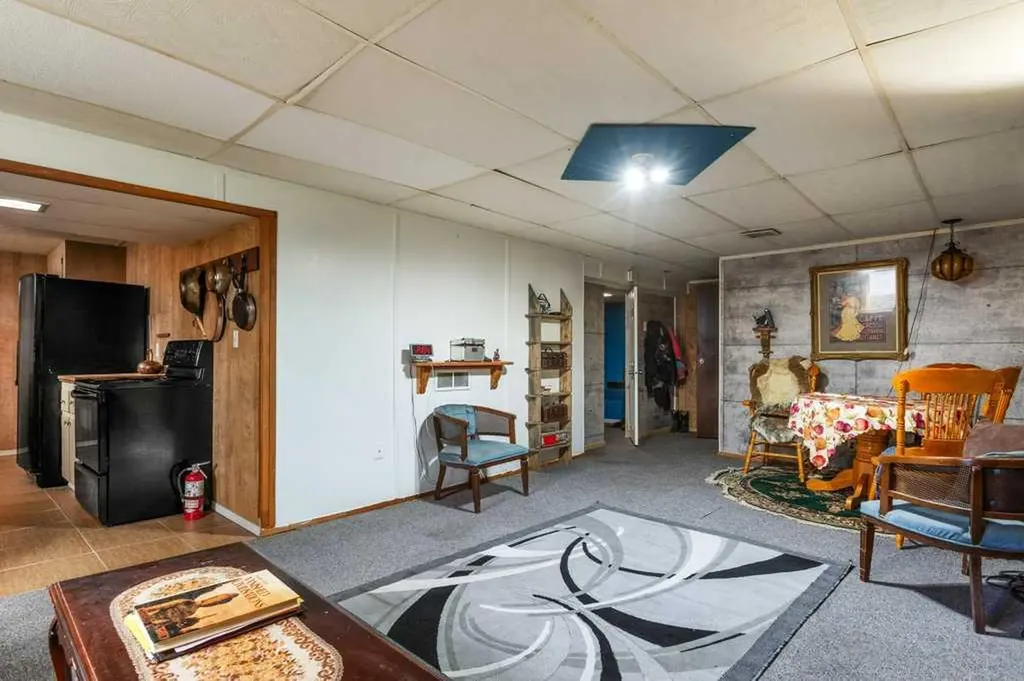 39 Maryvale Crescent NE Calgary AB T2A 2V5