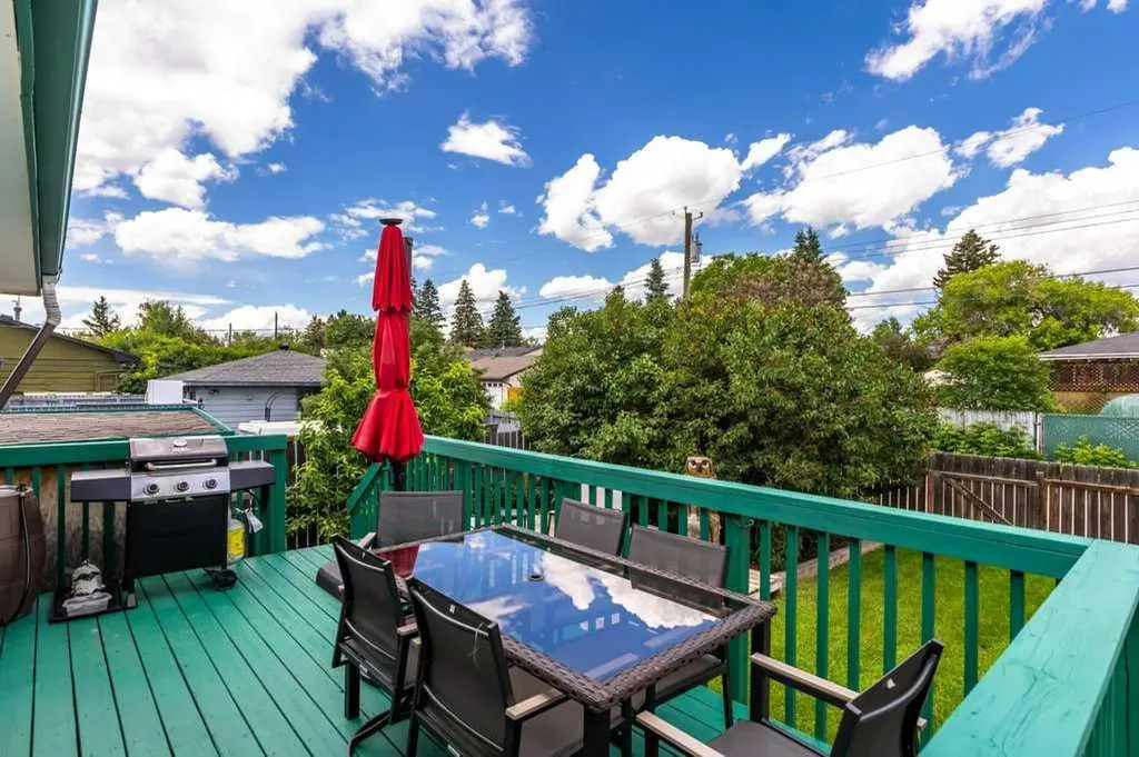 39 Maryvale Crescent NE Calgary AB T2A 2V5