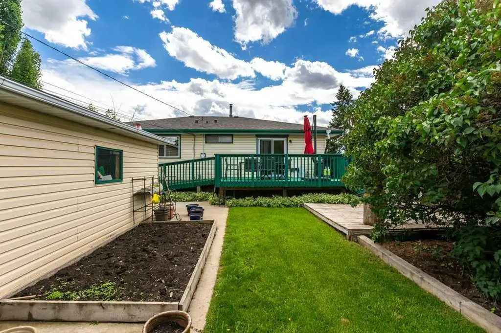 39 Maryvale Crescent NE Calgary AB T2A 2V5